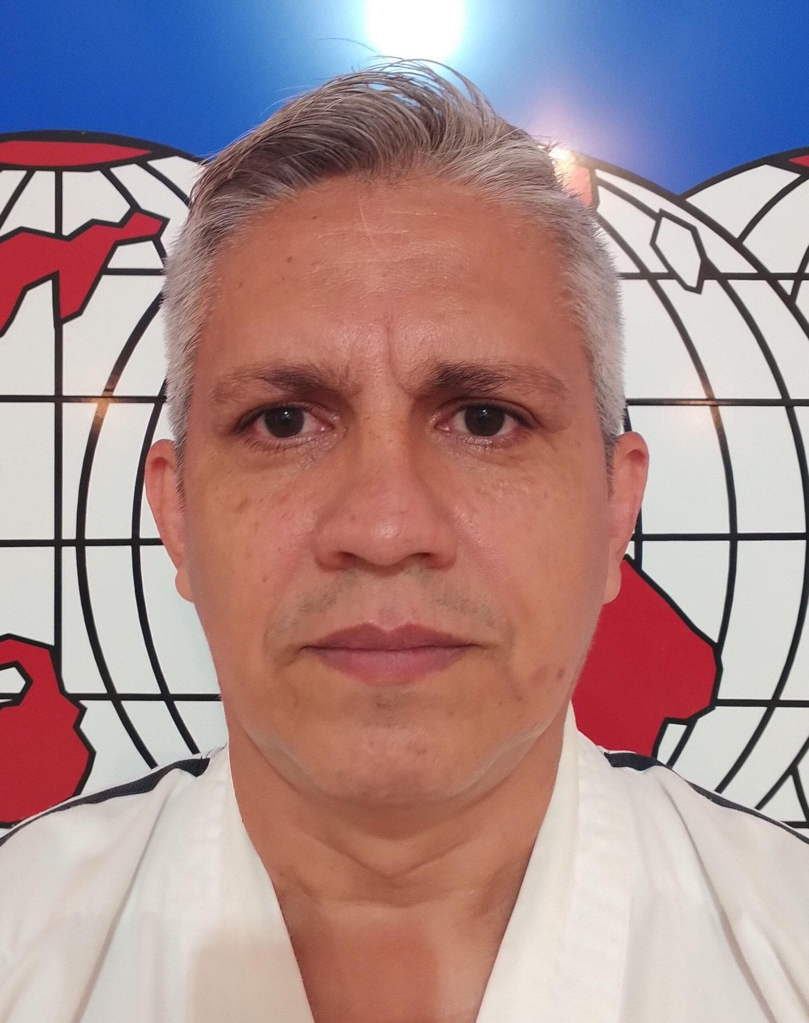 Mister Benny Barbosa